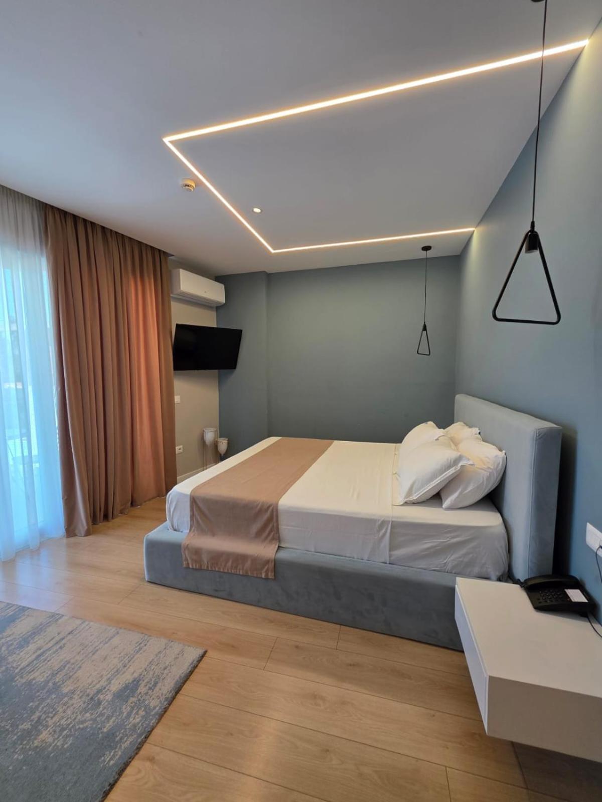 Orik & Hotell Radhimë