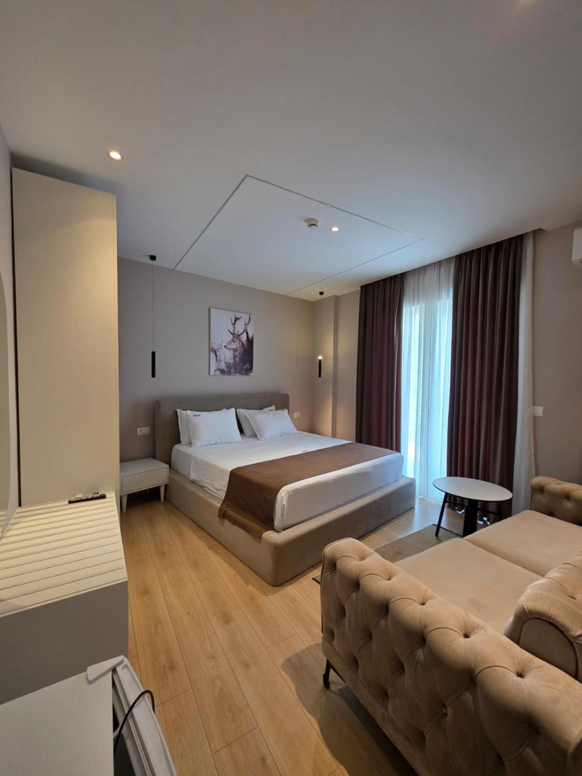 Orik & Hotell Radhimë